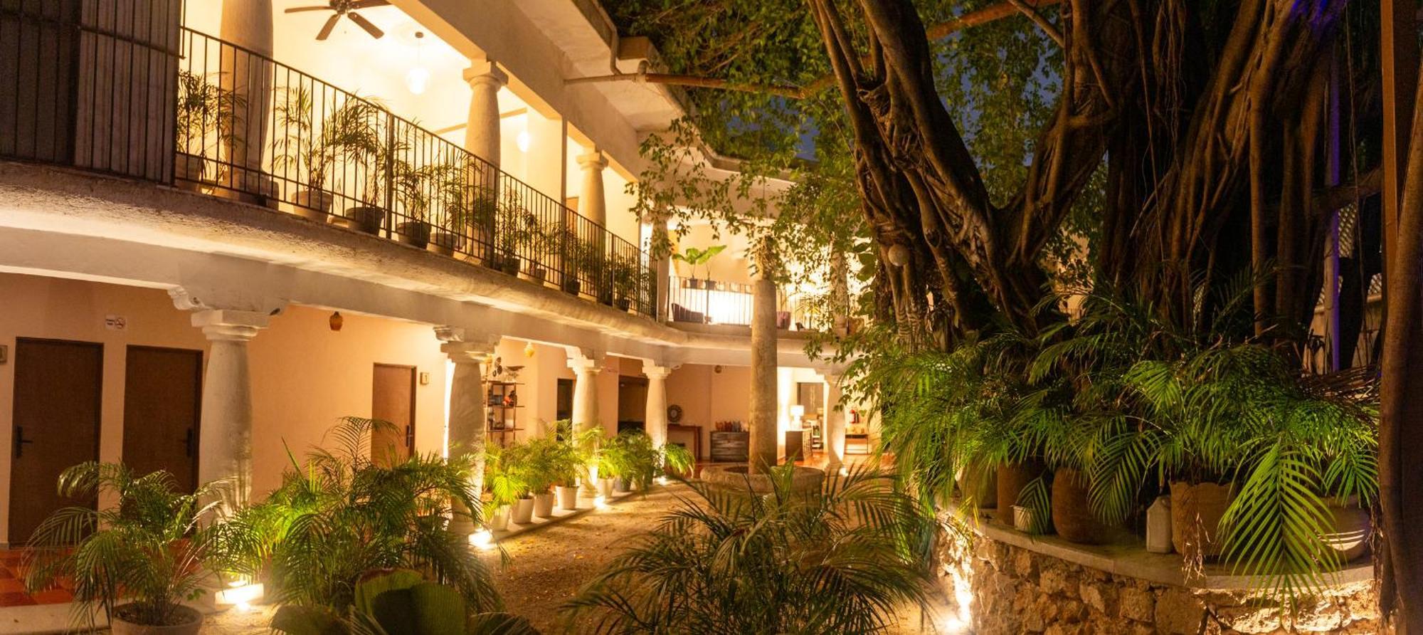 Acqua In Bocca Hotel Merida Exterior photo